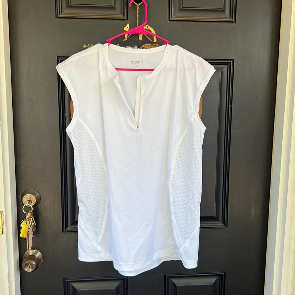 Athleta sleeveless quarter zip size XL